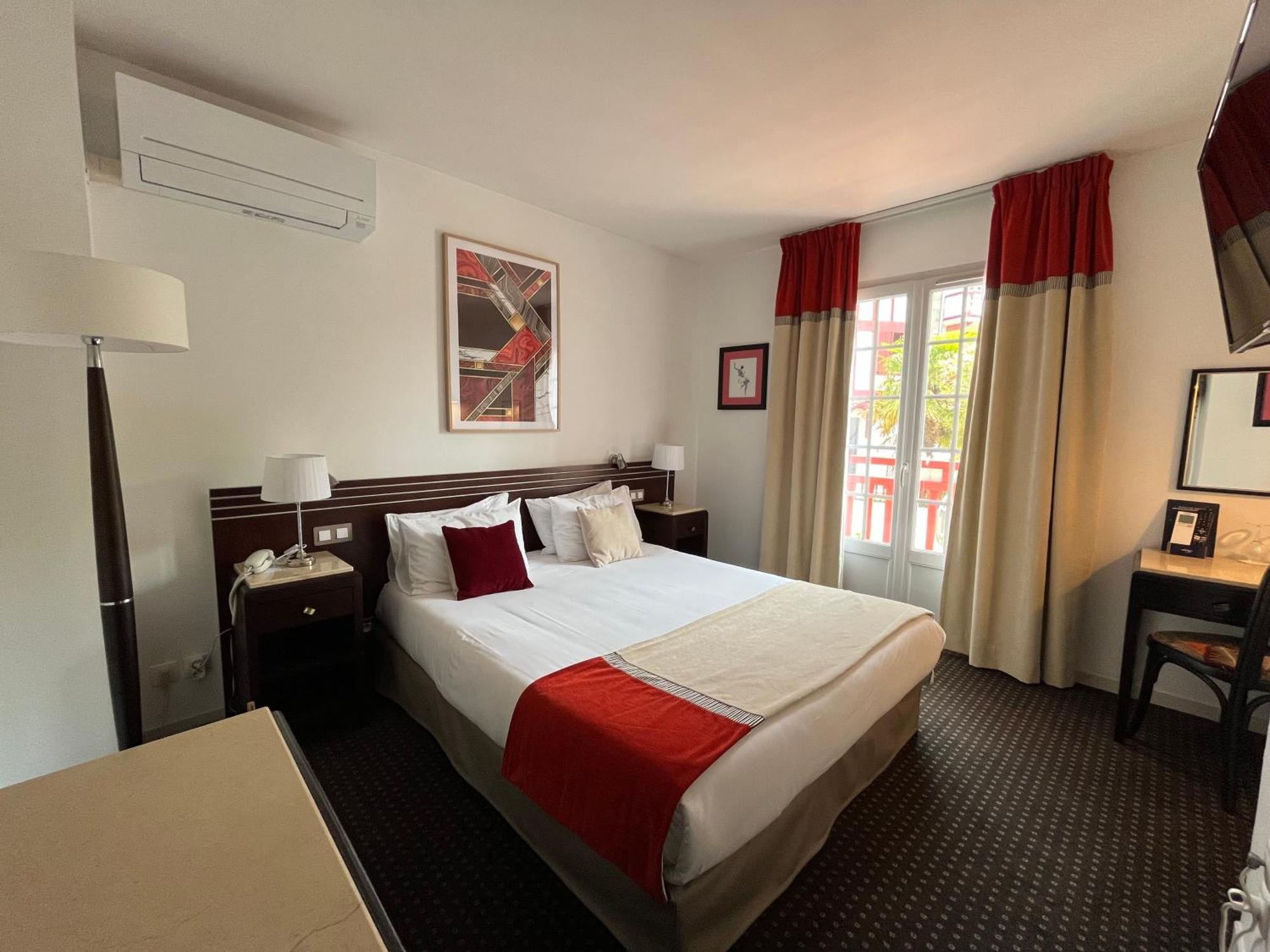 Hotel Ursula Cambo-les-Bains Eksteriør bilde